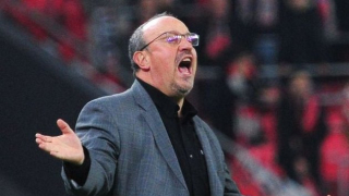 Warnock blasts Benitez for Liverpool Champions League final omission