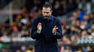 Valencia coach Baraja left frustrated after Barcelona defeat: It baffles you